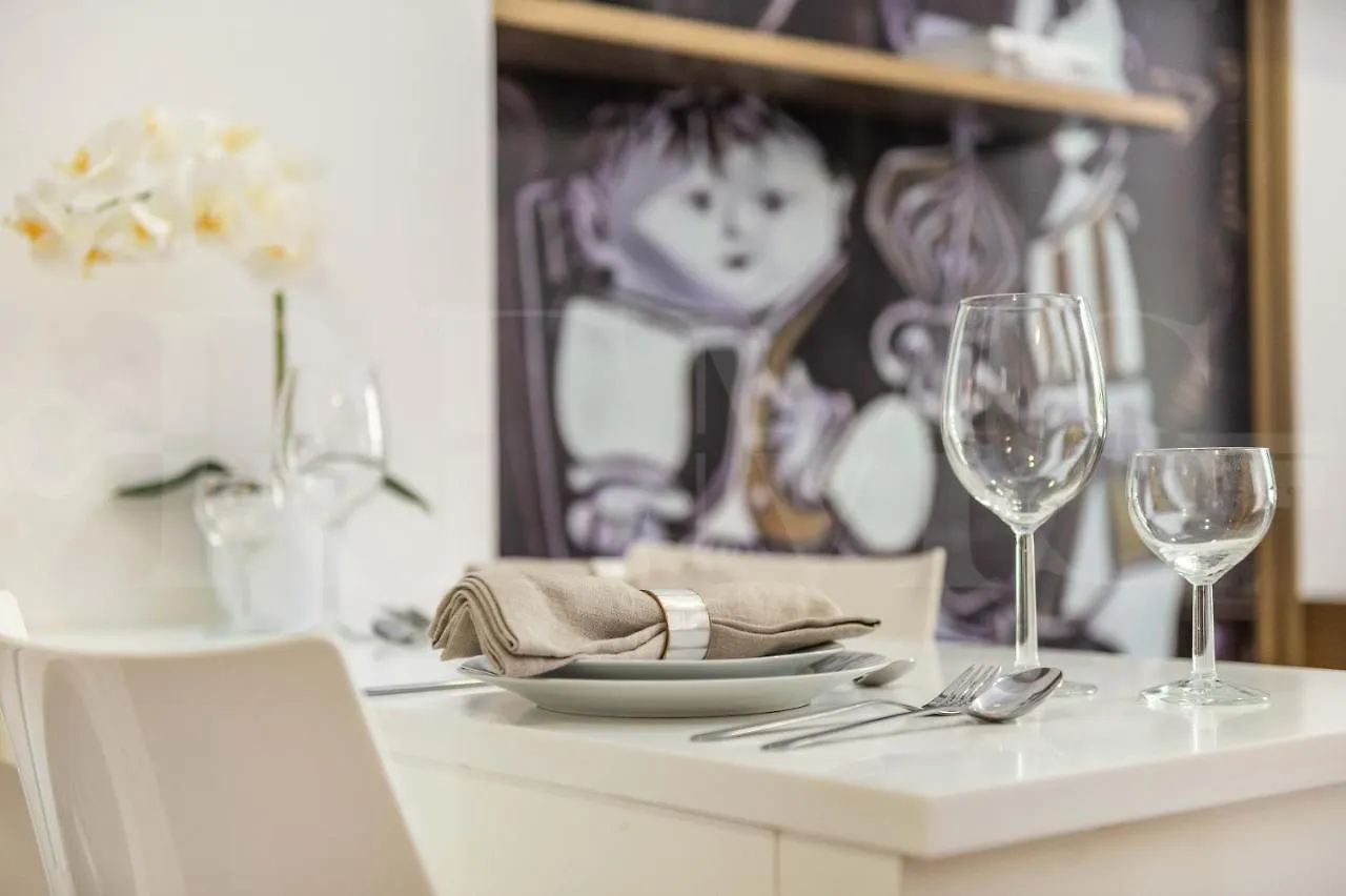 Apartment Central & Cosy Studio In Front Of Picasso Museum By Rems Malaga